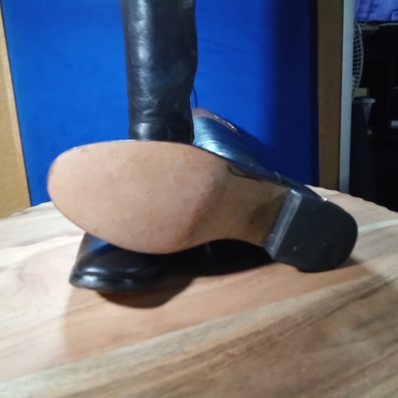 Michael Kors Black & Brown Leather Riding Boots w/ Gold Tone Hardware Sz. 7.5-US - Picture 13 of 16